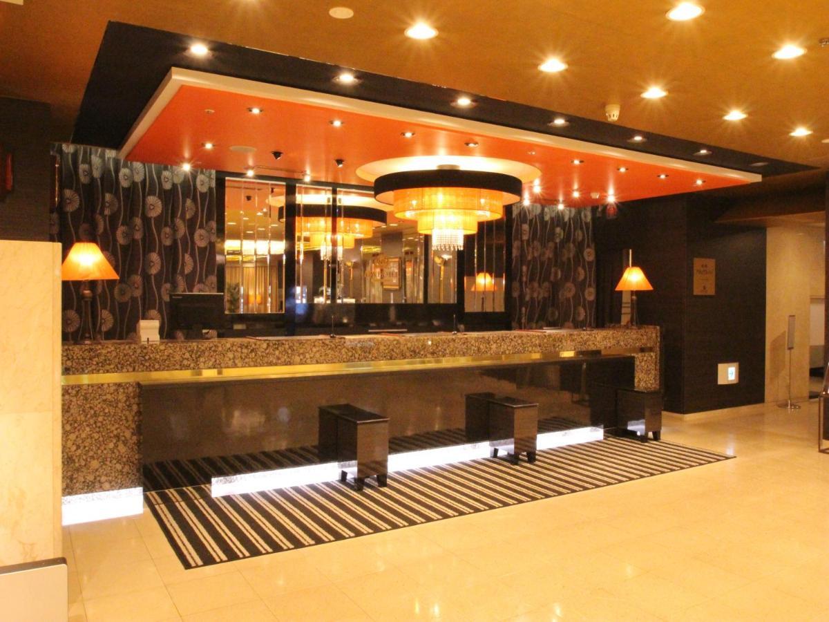 Apa Hotel Komatsu Grand Екстер'єр фото