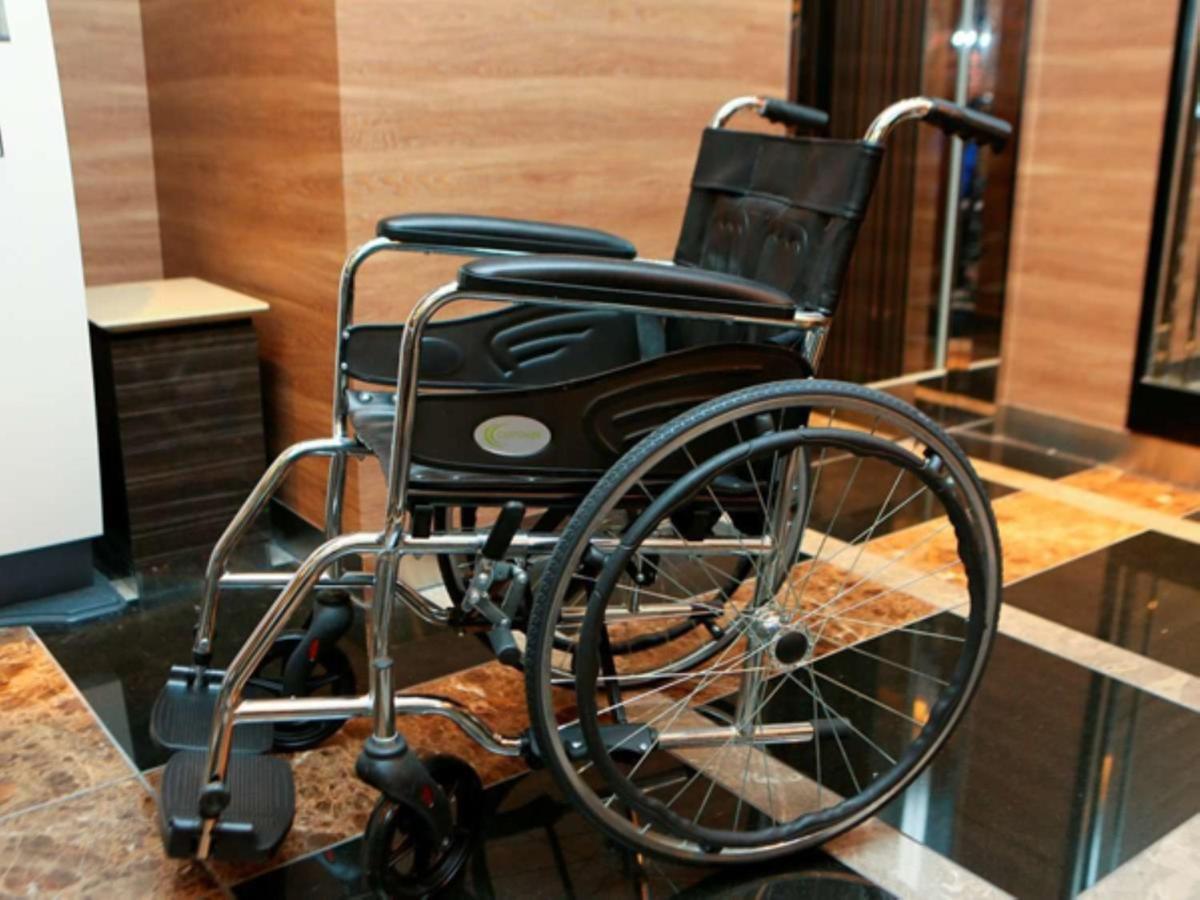 Apa Hotel Komatsu Grand Екстер'єр фото