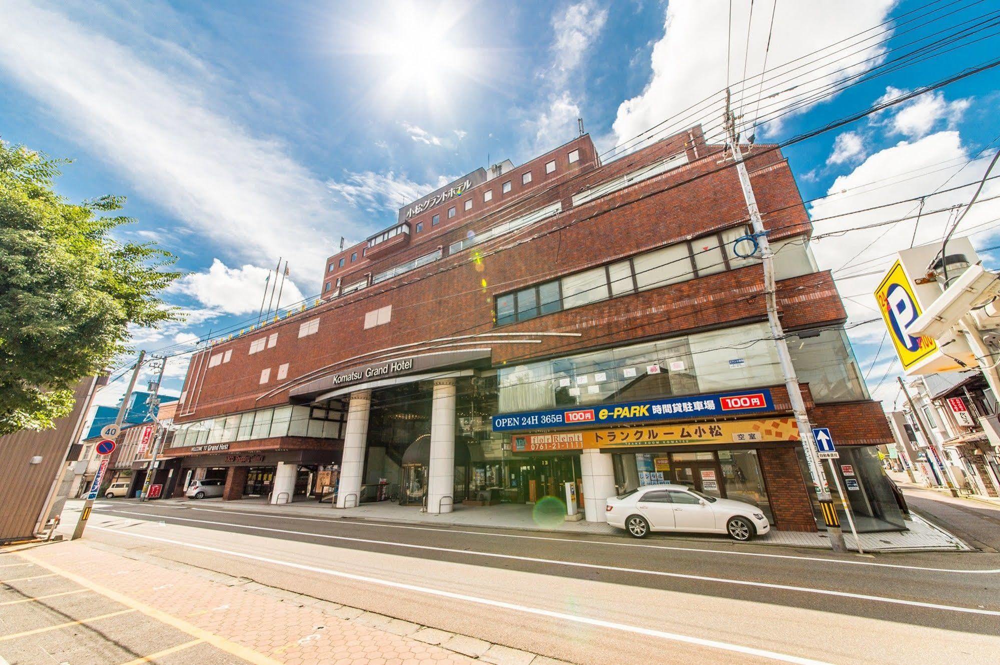 Apa Hotel Komatsu Grand Екстер'єр фото
